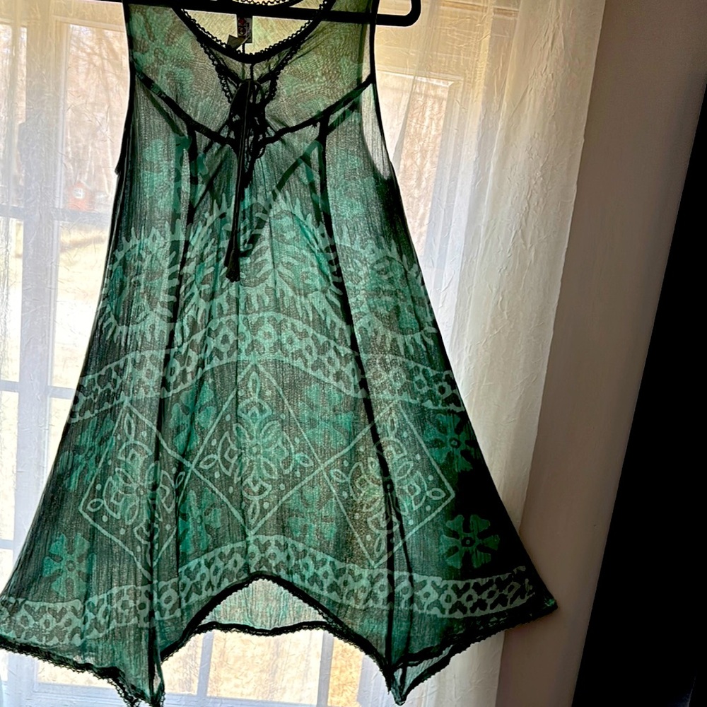 India Boutique Green Sheer Dress with Hat - Picture 7 of 12